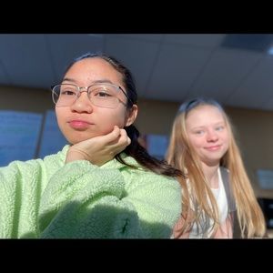 Meet your Posher, Skylar